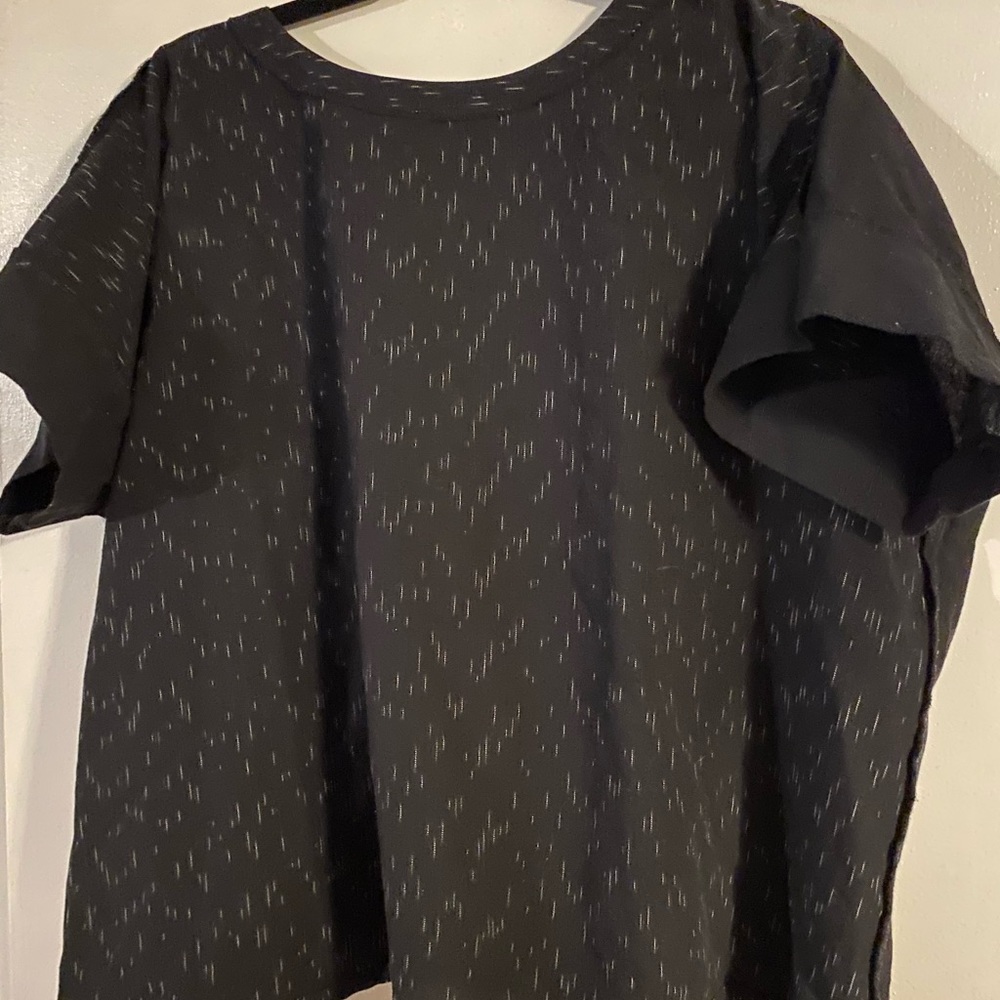 Sseko/Noonday Size 2 split seam blouse